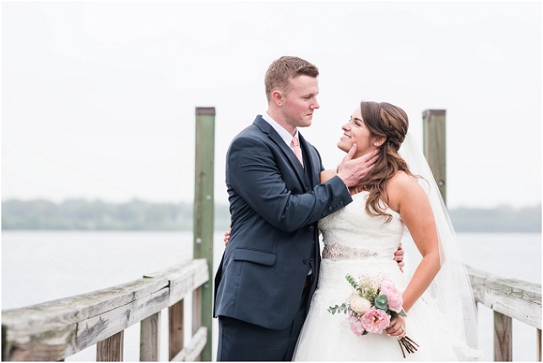 la-banque-sea-plane-base-waterfront-rainy-wedding-101