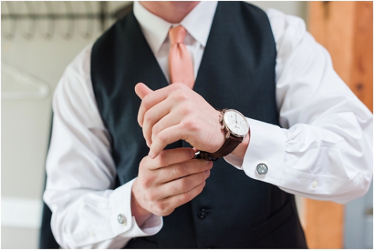 la-banque-sea-plane-base-waterfront-rainy-wedding-11