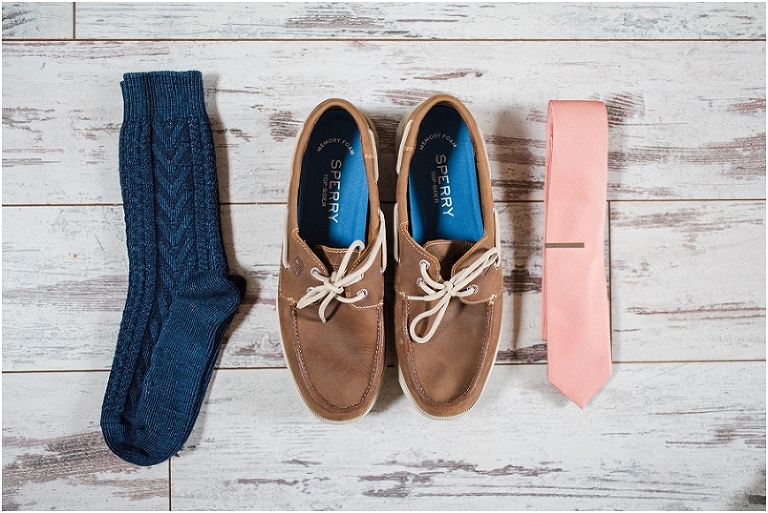 la-banque-sea-plane-base-waterfront-rainy-wedding-4