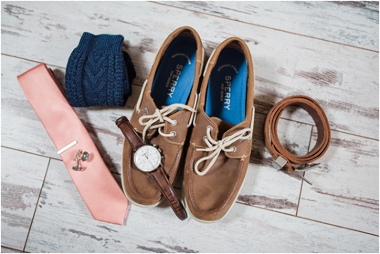 la-banque-sea-plane-base-waterfront-rainy-wedding-6