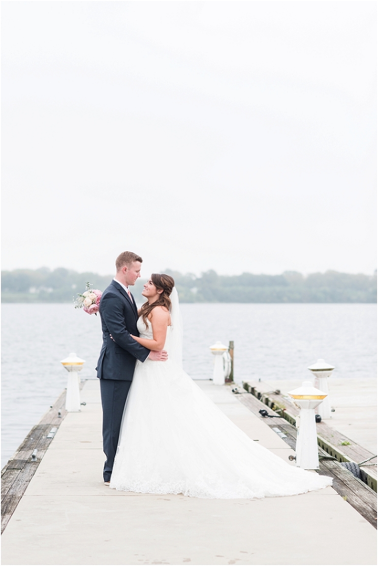la-banque-sea-plane-base-waterfront-rainy-wedding-77