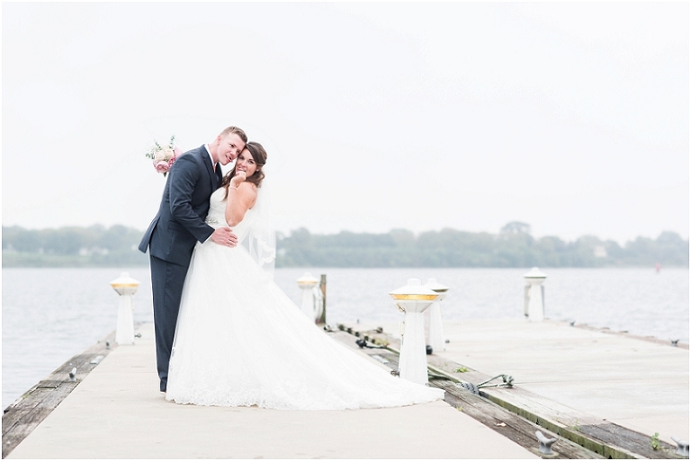 la-banque-sea-plane-base-waterfront-rainy-wedding-81