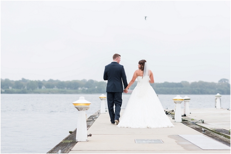 la-banque-sea-plane-base-waterfront-rainy-wedding-84