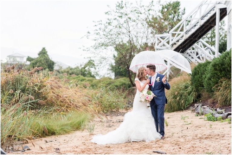 chesapeake-bay-beach-club-nautical-rainy-wedding-103