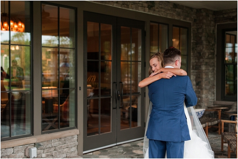 chesapeake-bay-beach-club-nautical-rainy-wedding-41